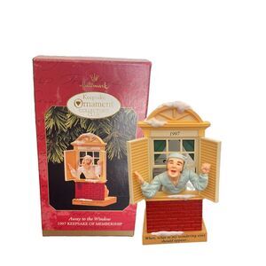 Hallmark Members Keepsake 1997 "Night before Christmas" Away to the Window
